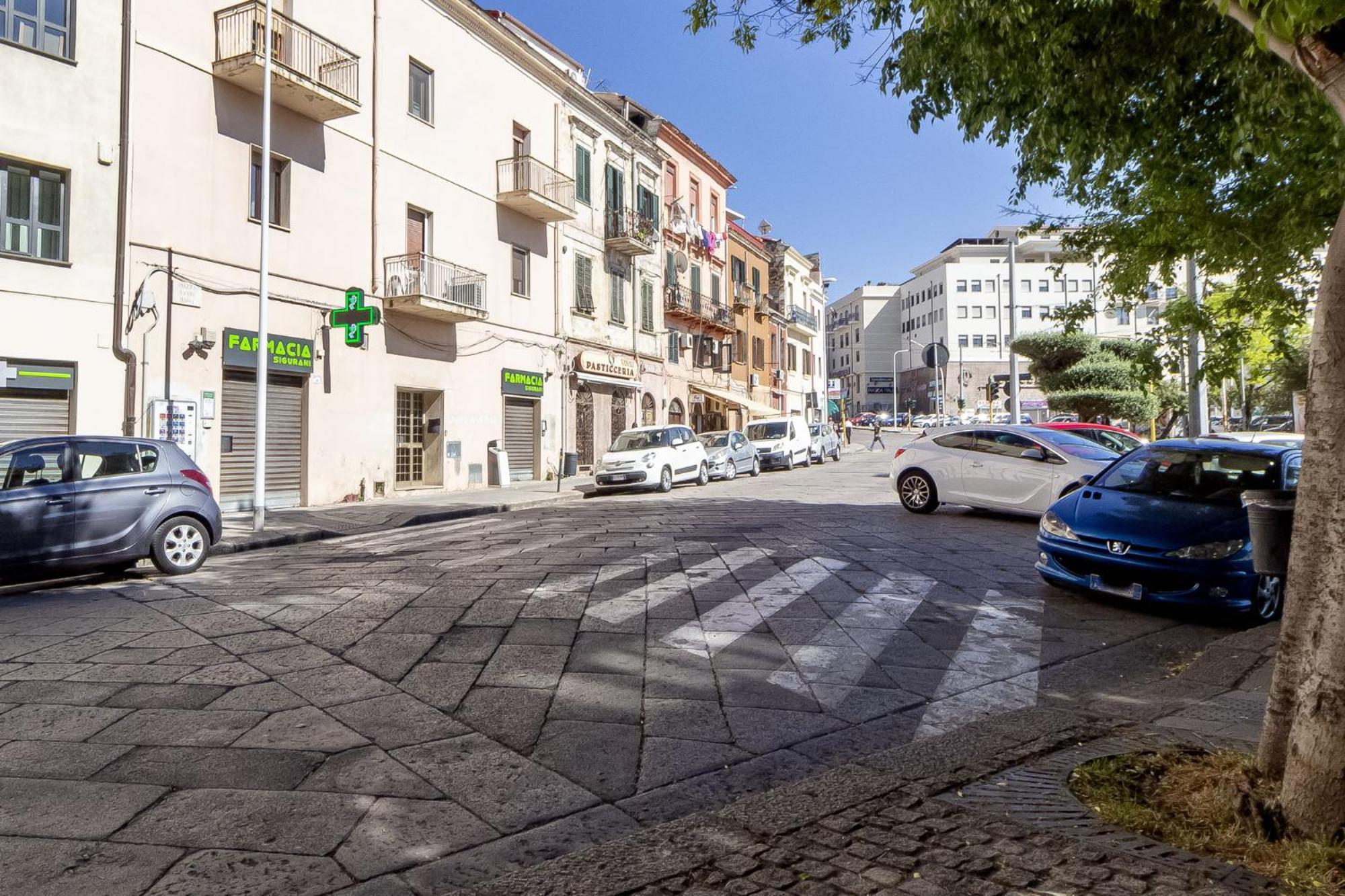 Lovely Piazza Santa Maria Apartment